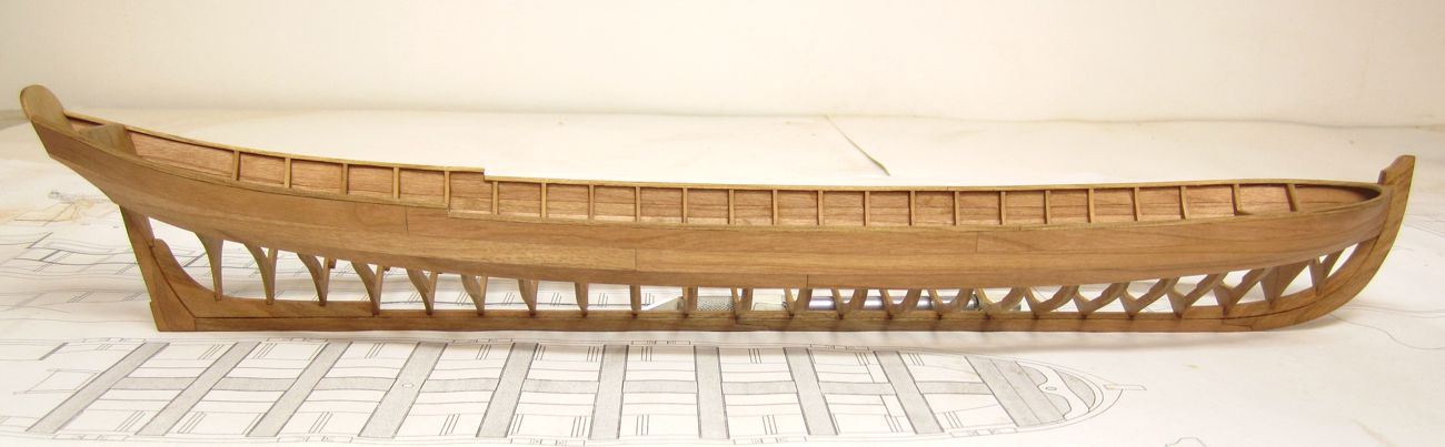 Porte-pagaies Mural Royal Barge – 4 Pagaies – Bois Massif – Design Authentique